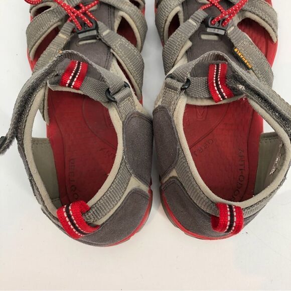 KEEN Kids Seacamp II Sandal in Magnet Racing Red Size 6 - Picture 2 of 10